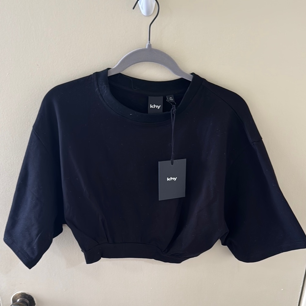 Khy Black Cropped T-Shirt - new with tags!